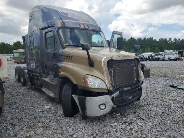 Global Auto Auctions: 2015 FREIGHTLINER CASCADIA 1