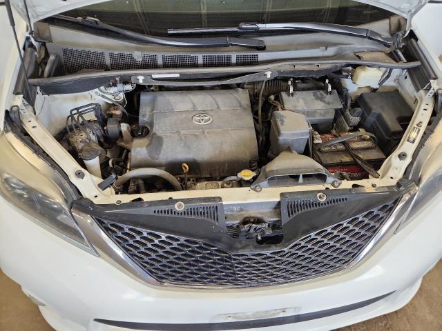 2016 TOYOTA SIENNA SE 5TDXK3DC4GS746604