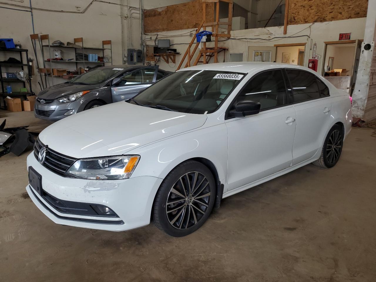 Lot #3304561436 2016 VOLKSWAGEN JETTA SPOR
