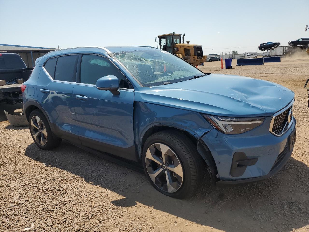 VOLVO XC40 PLUS