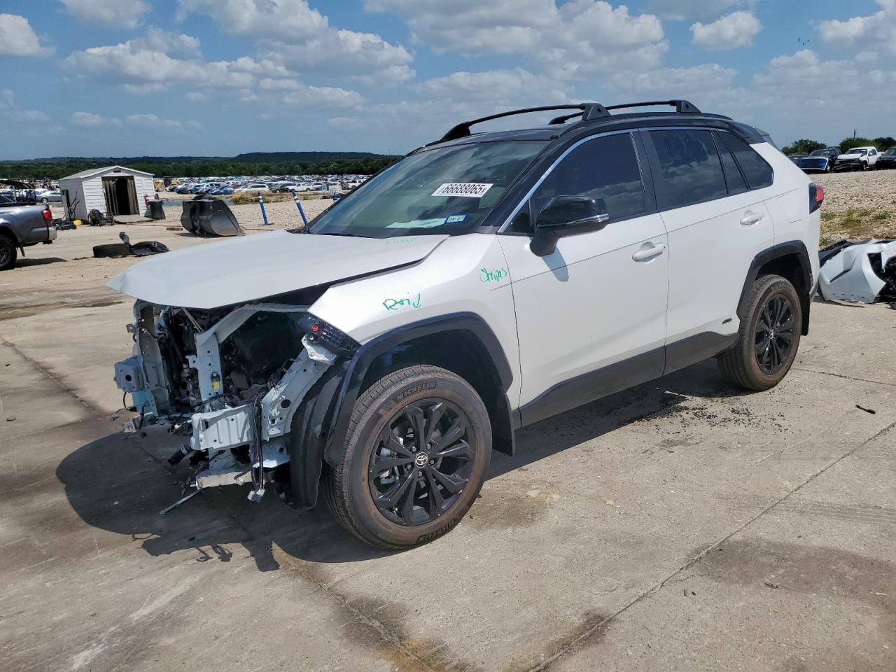 TOYOTA RAV4 XSE