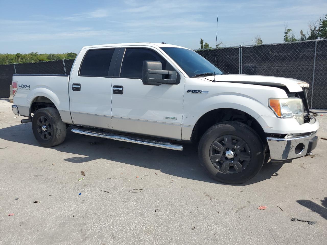 FORD F-150 SUPERCREW