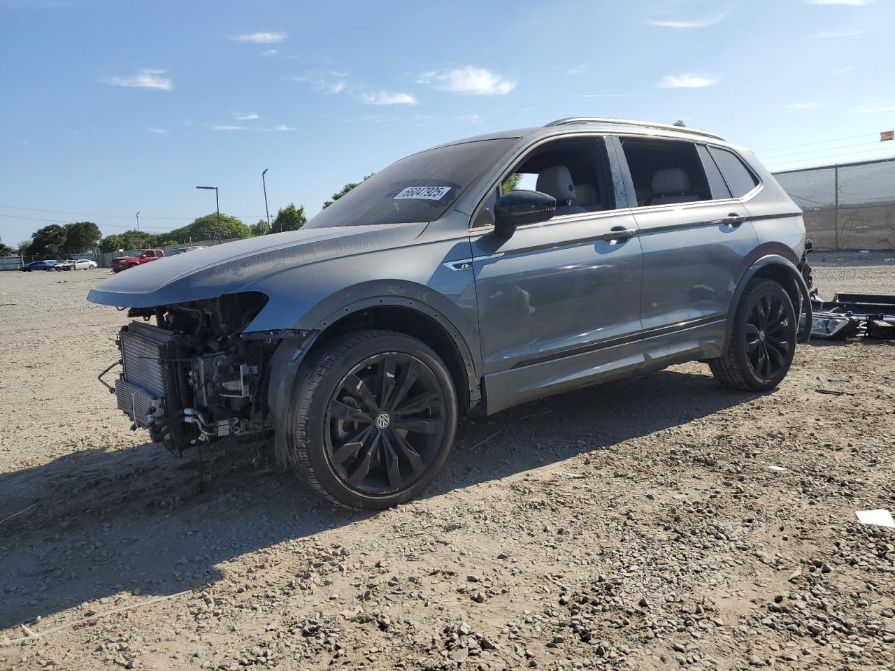 VOLKSWAGEN TIGUAN SE