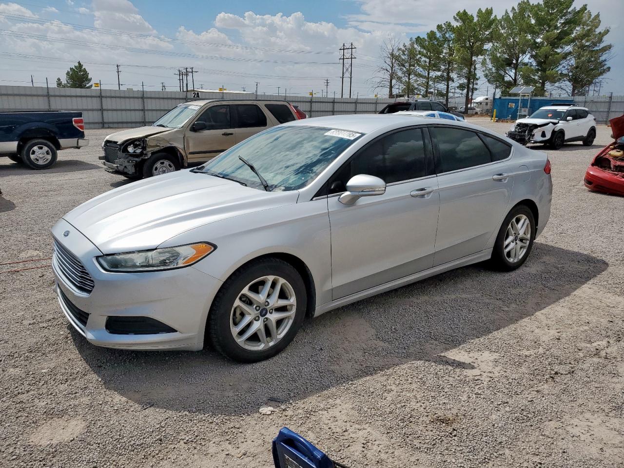 FORD FUSION SE
