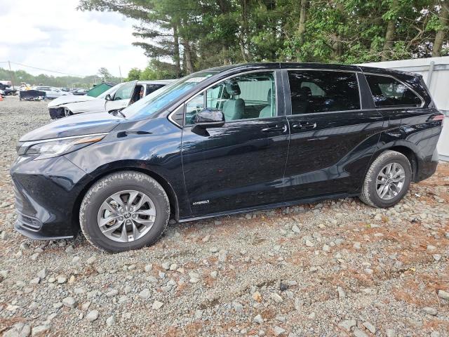 TOYOTA SIENNA LE