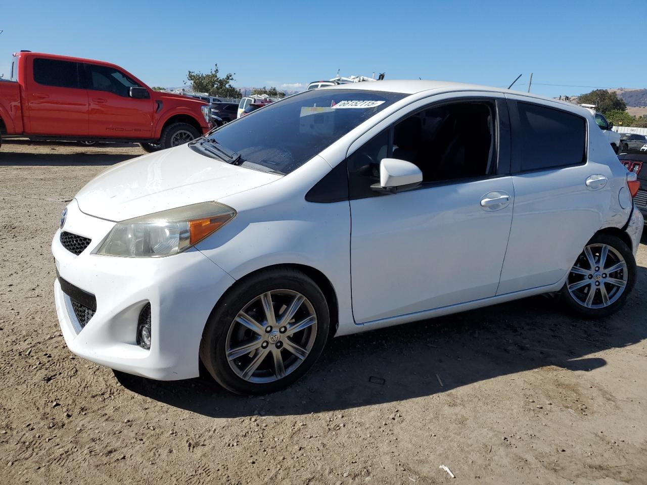TOYOTA YARIS