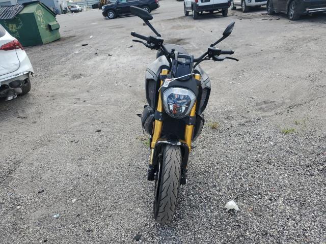 2022 DUCATI DIAVEL 126 ZDMGAHRW9NB005621