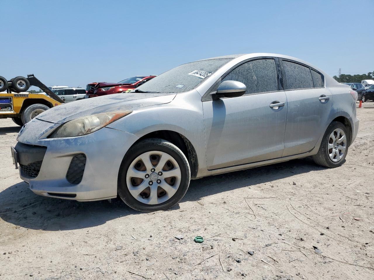 MAZDA 3 I