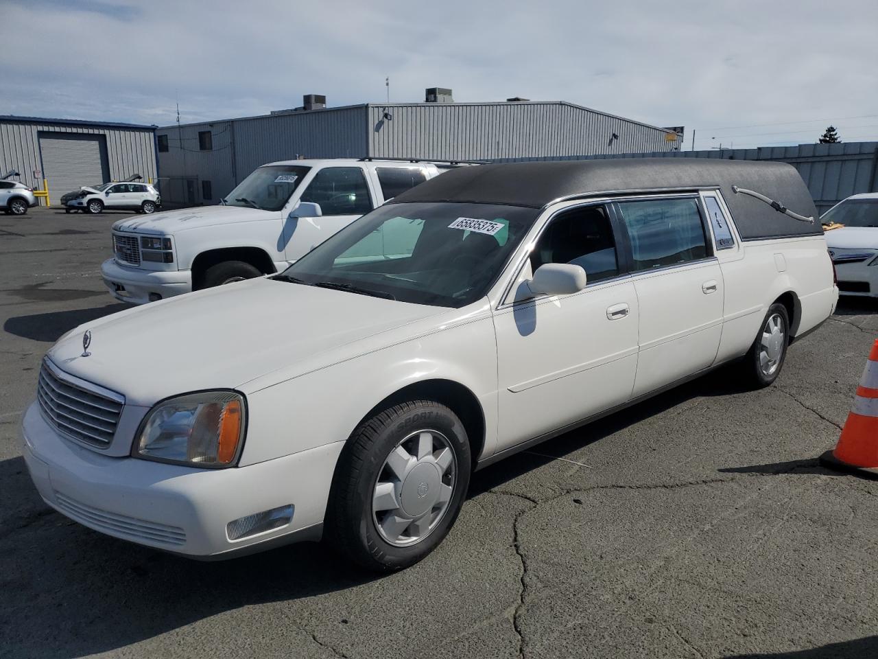 Lot #3280421159 2000 CADILLAC PROFESSION