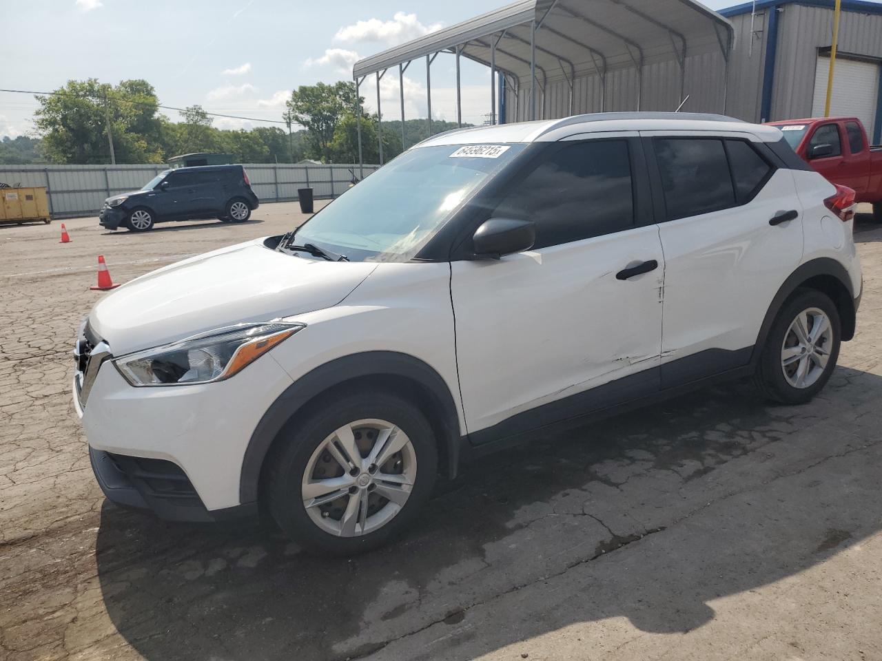 NISSAN KICKS S