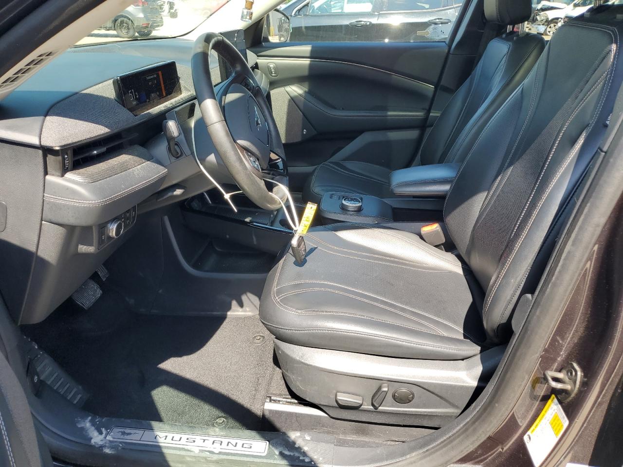 FORD MUSTANG PREMIUM