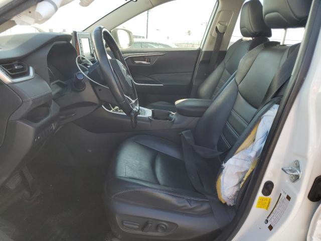 2019 TOYOTA RAV4 XLE P JTMC1RFV1KD032226