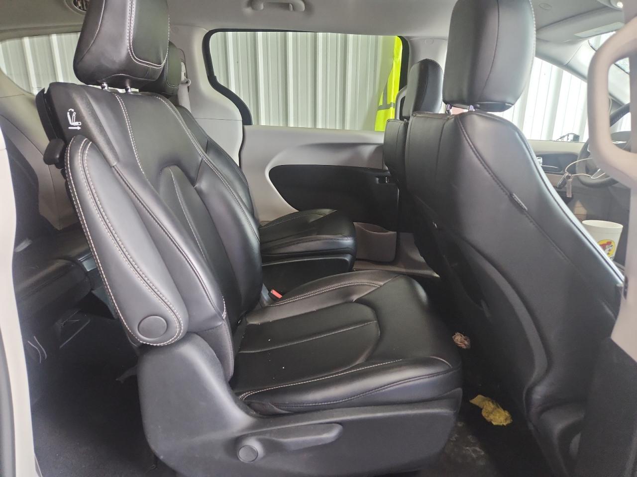 CHRYSLER PACIFICA HYBRID TOURING L