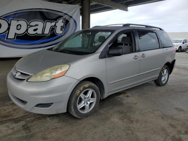 TOYOTA SIENNA CE