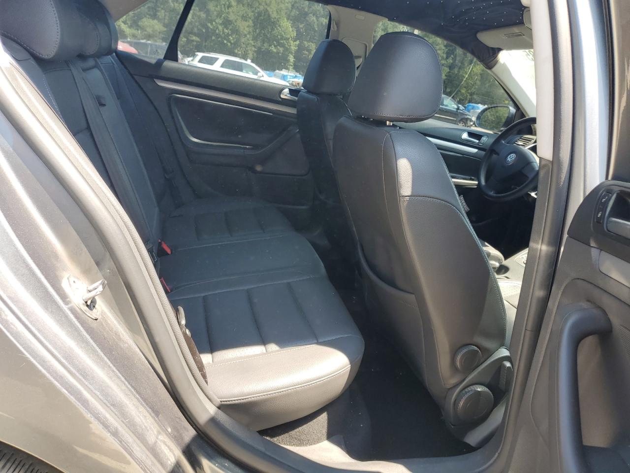 Lot #3206483543 2007 VOLKSWAGEN JETTA 2.5