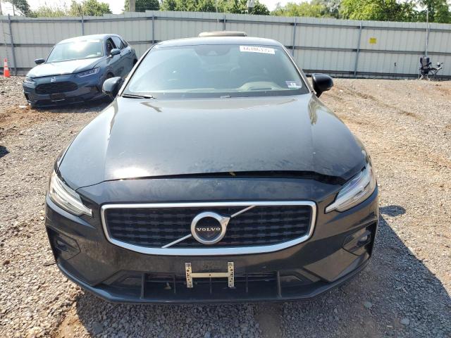 2019 VOLVO S60 T6 R-D 7JRA22TM7KG013316