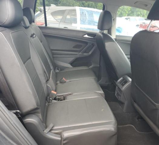 2018 VOLKSWAGEN TIGUAN SE 3VV3B7AX5JM006453