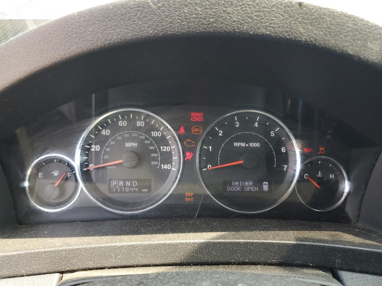 JEEP GRAND CHEROKEE LAREDO