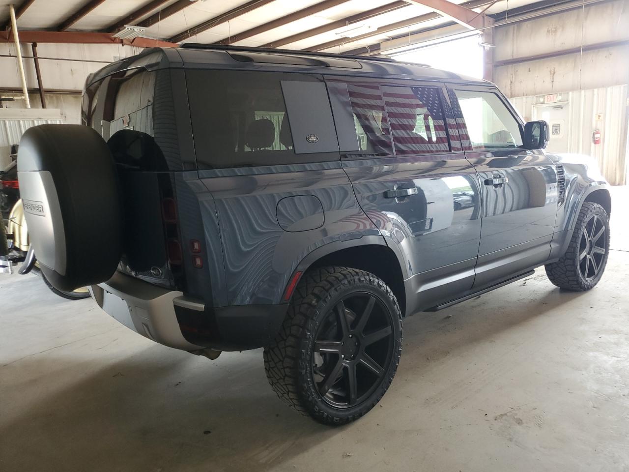 LAND ROVER DEFENDER 110 SE