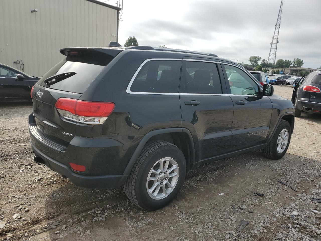 JEEP GRAND CHEROKEE LAREDO