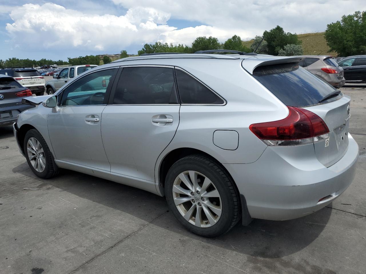 TOYOTA VENZA LE