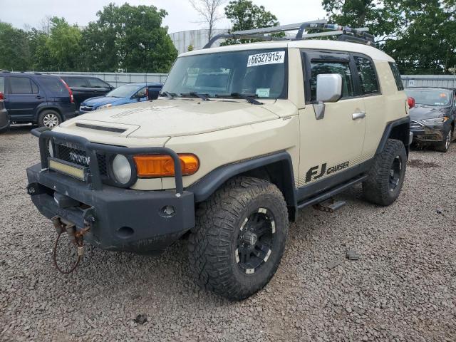 TOYOTA FJ CRUISER