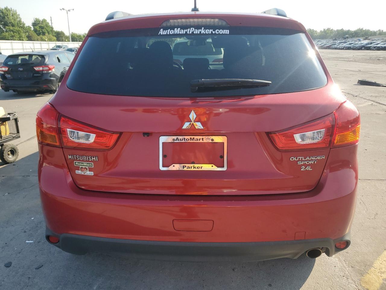 MITSUBISHI OUTLANDER SE