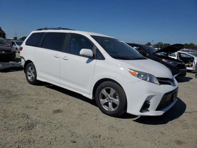 2019 TOYOTA SIENNA LE - 5TDKZ3DCXKS989543