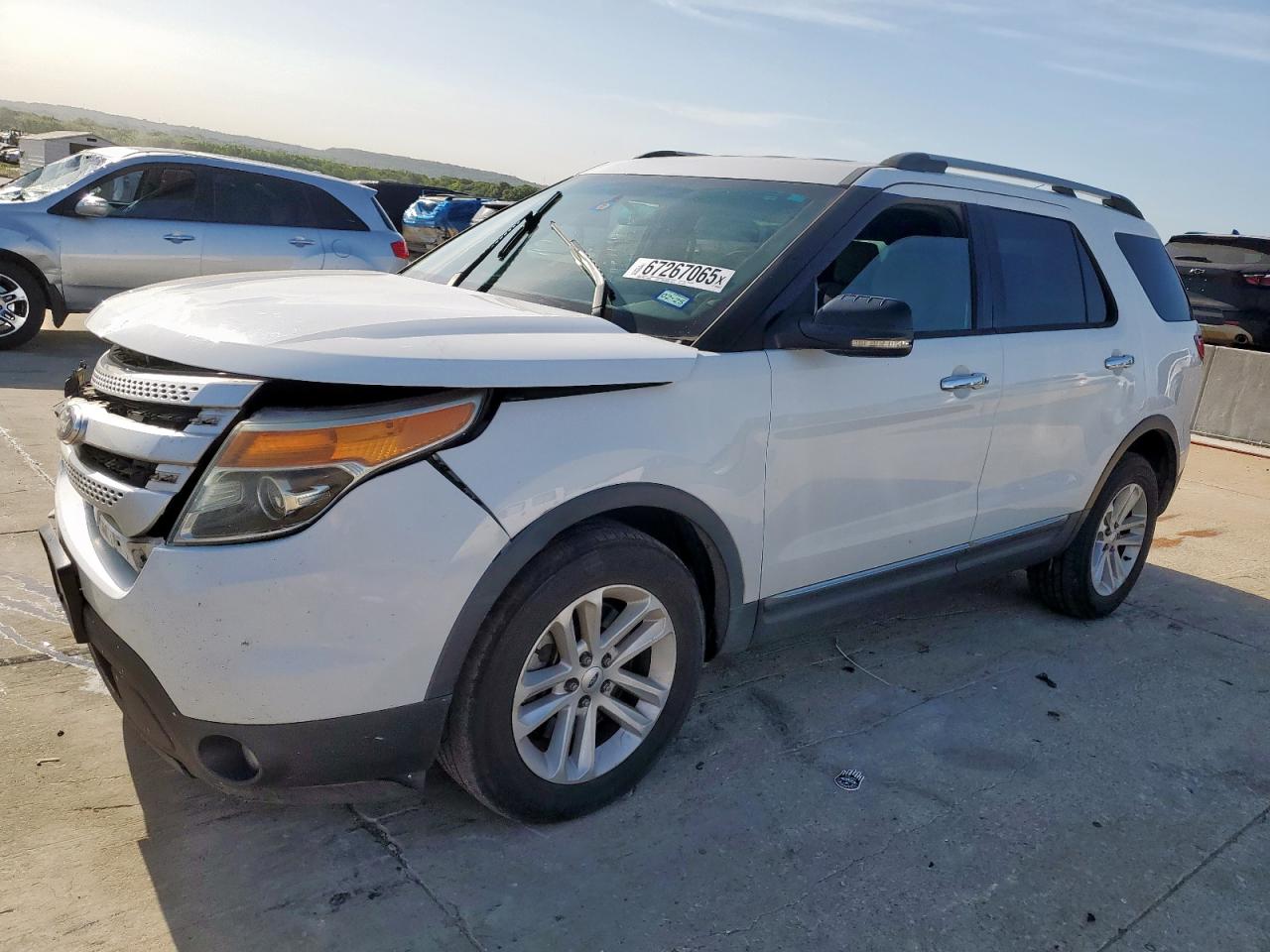 FORD EXPLORER XLT