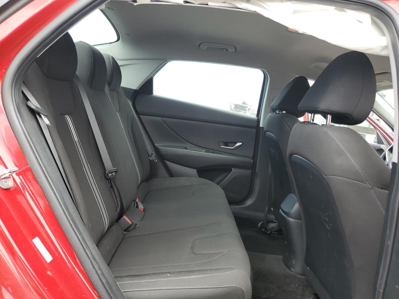 HYUNDAI ELANTRA BLUE