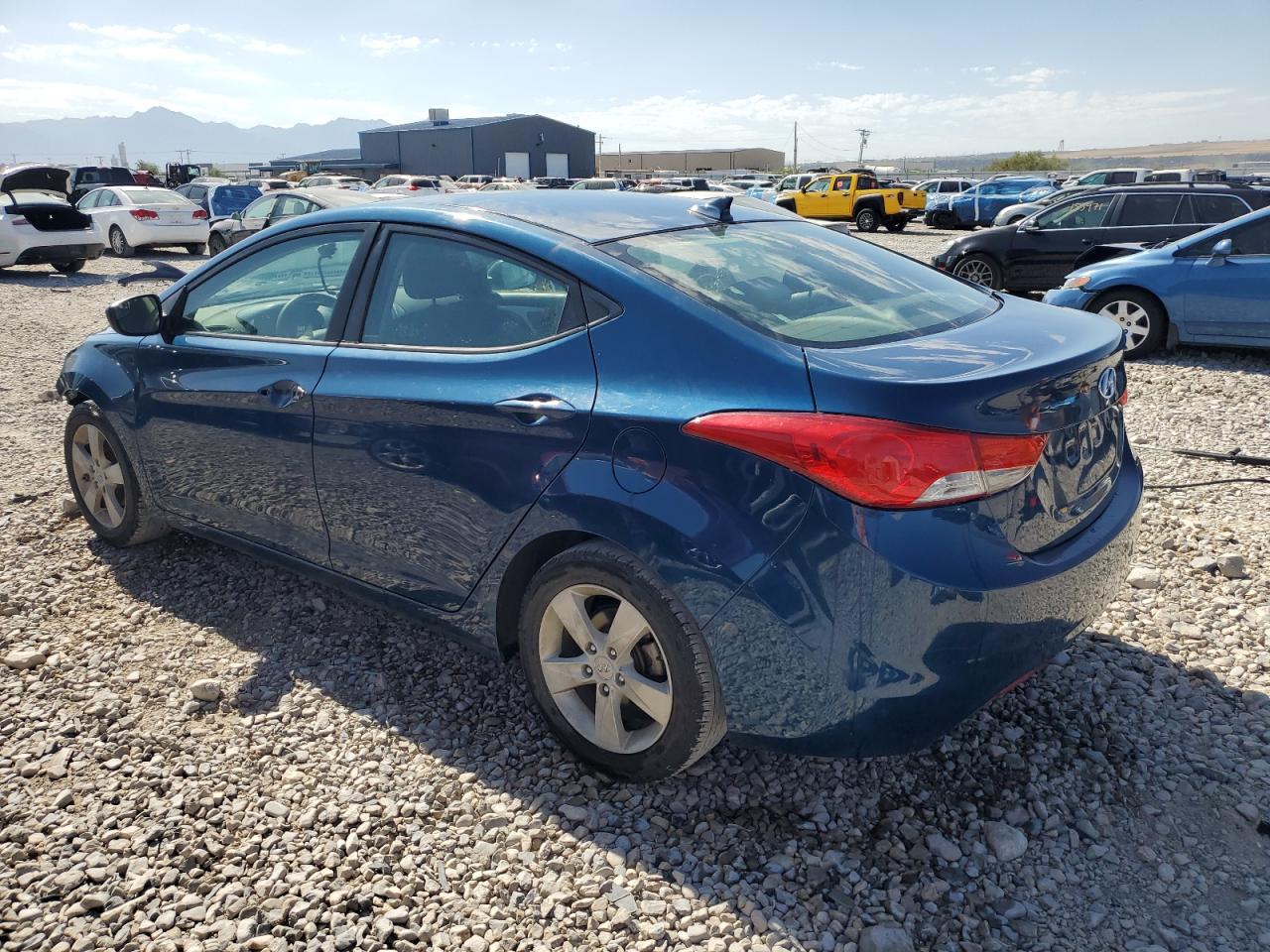 HYUNDAI ELANTRA GLS