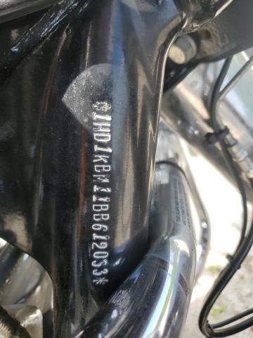 2011 HARLEY-DAVIDSON FLHX 1HD1KBM11BB612033