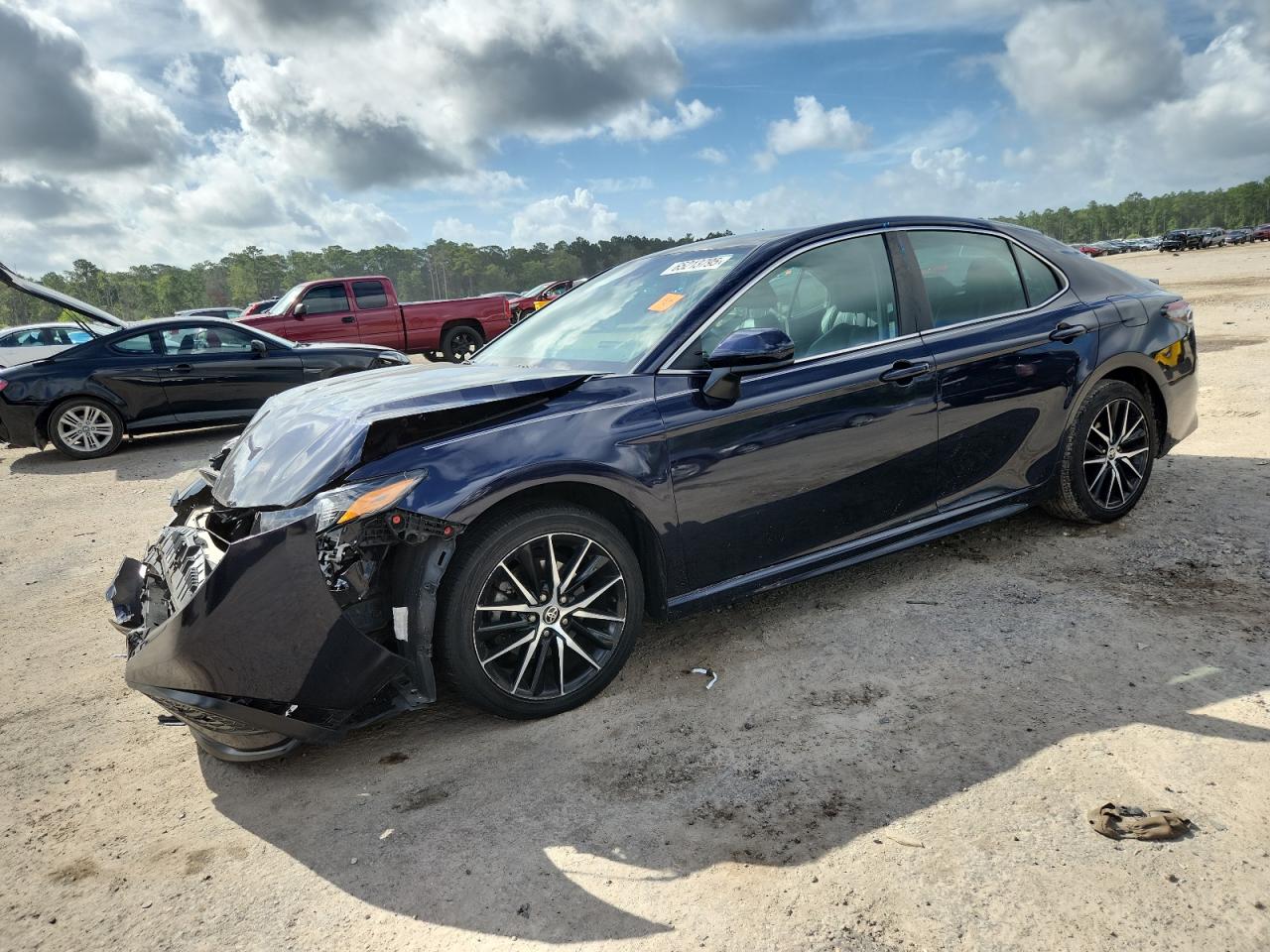 TOYOTA CAMRY SE