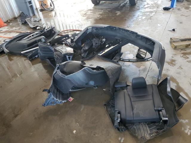 2017 HONDA PILOT TOUR 5FNYF6H99HB039187