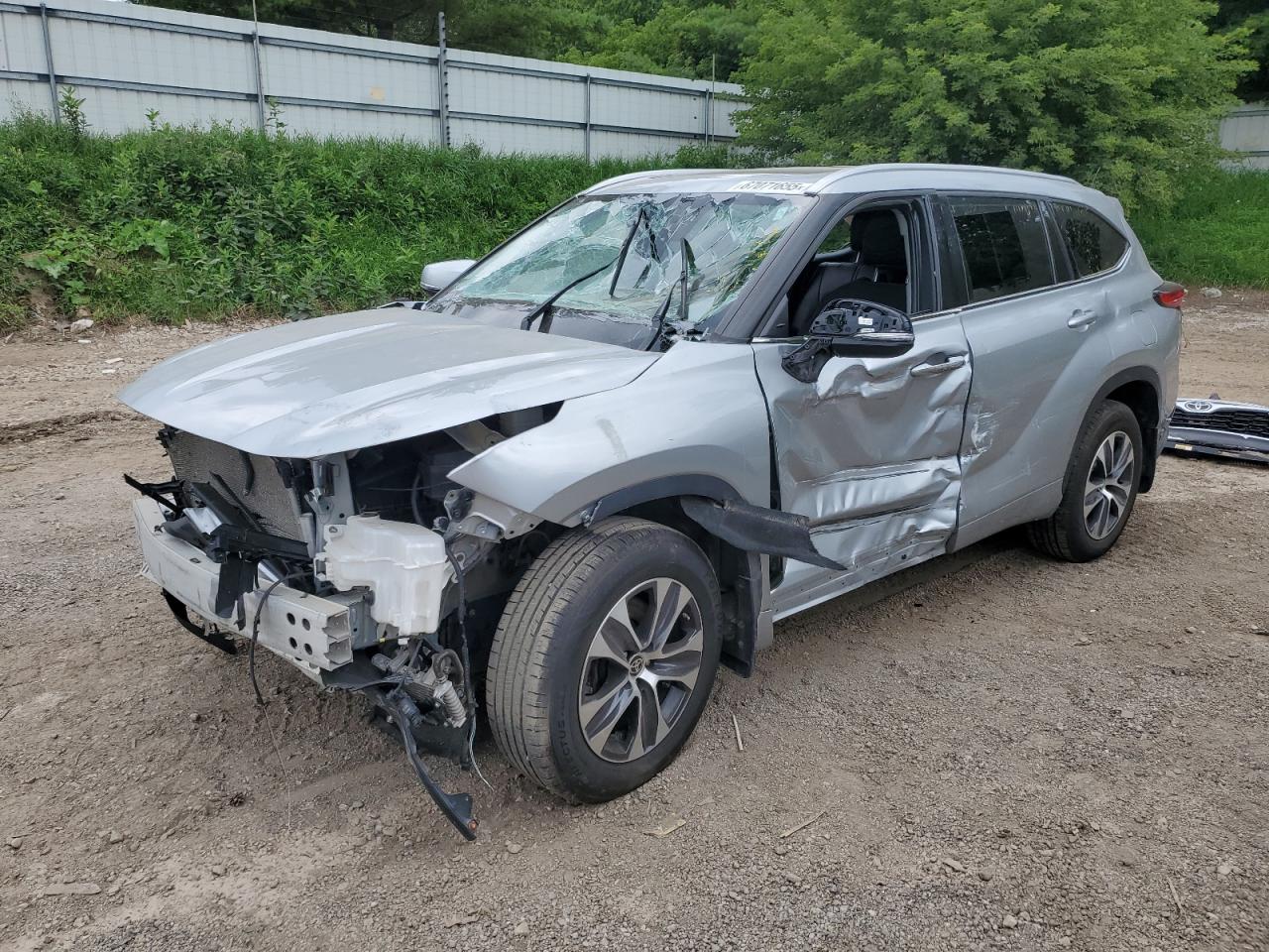 TOYOTA HIGHLANDER XLE