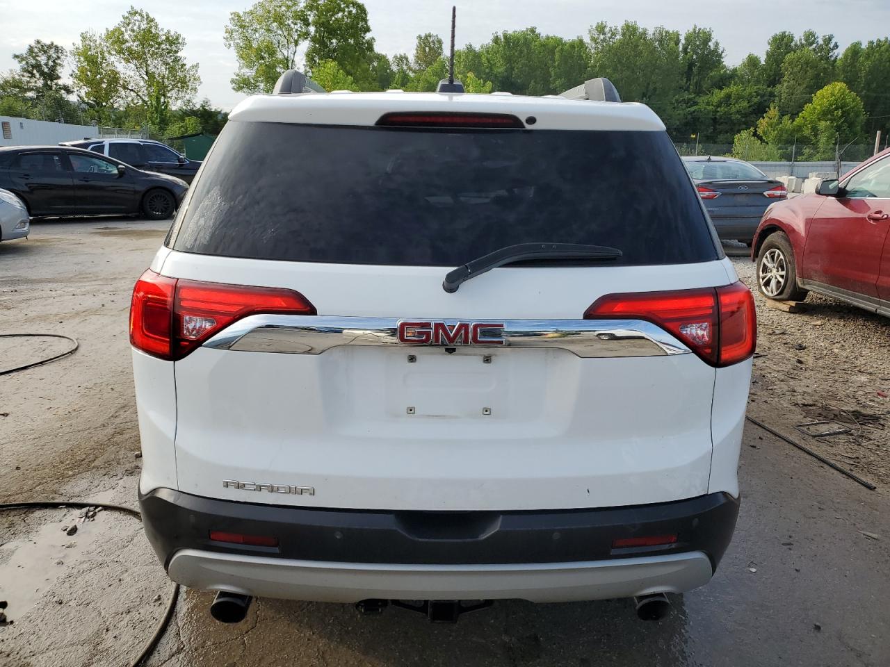 GMC ACADIA SLE