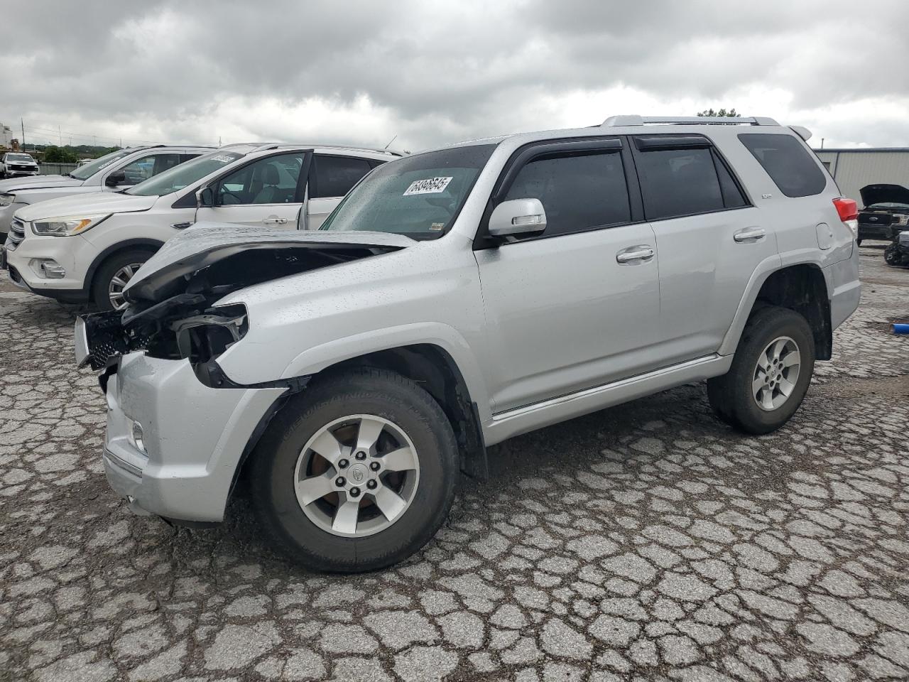 TOYOTA 4RUNNER SR5