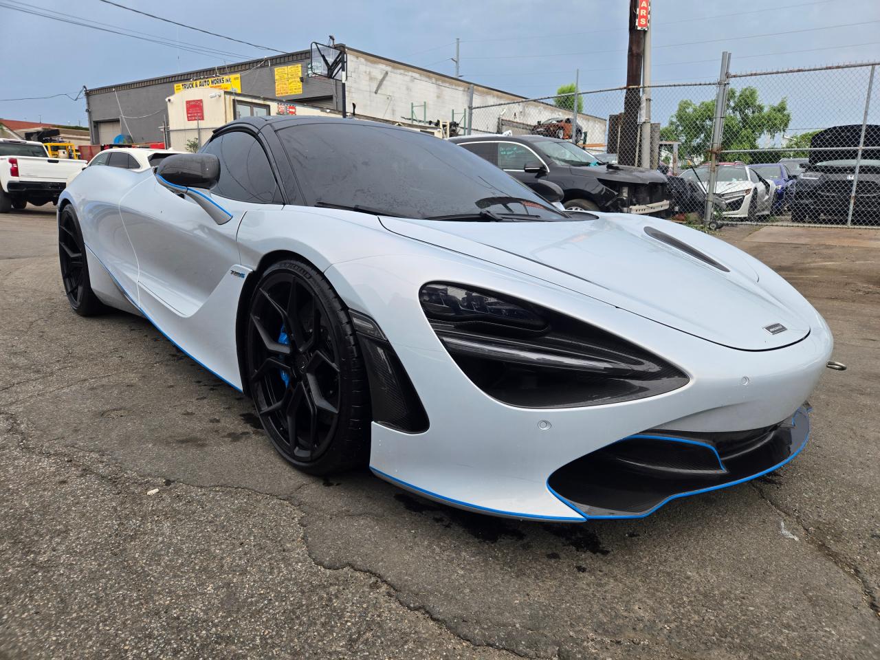MCLAREN 720S