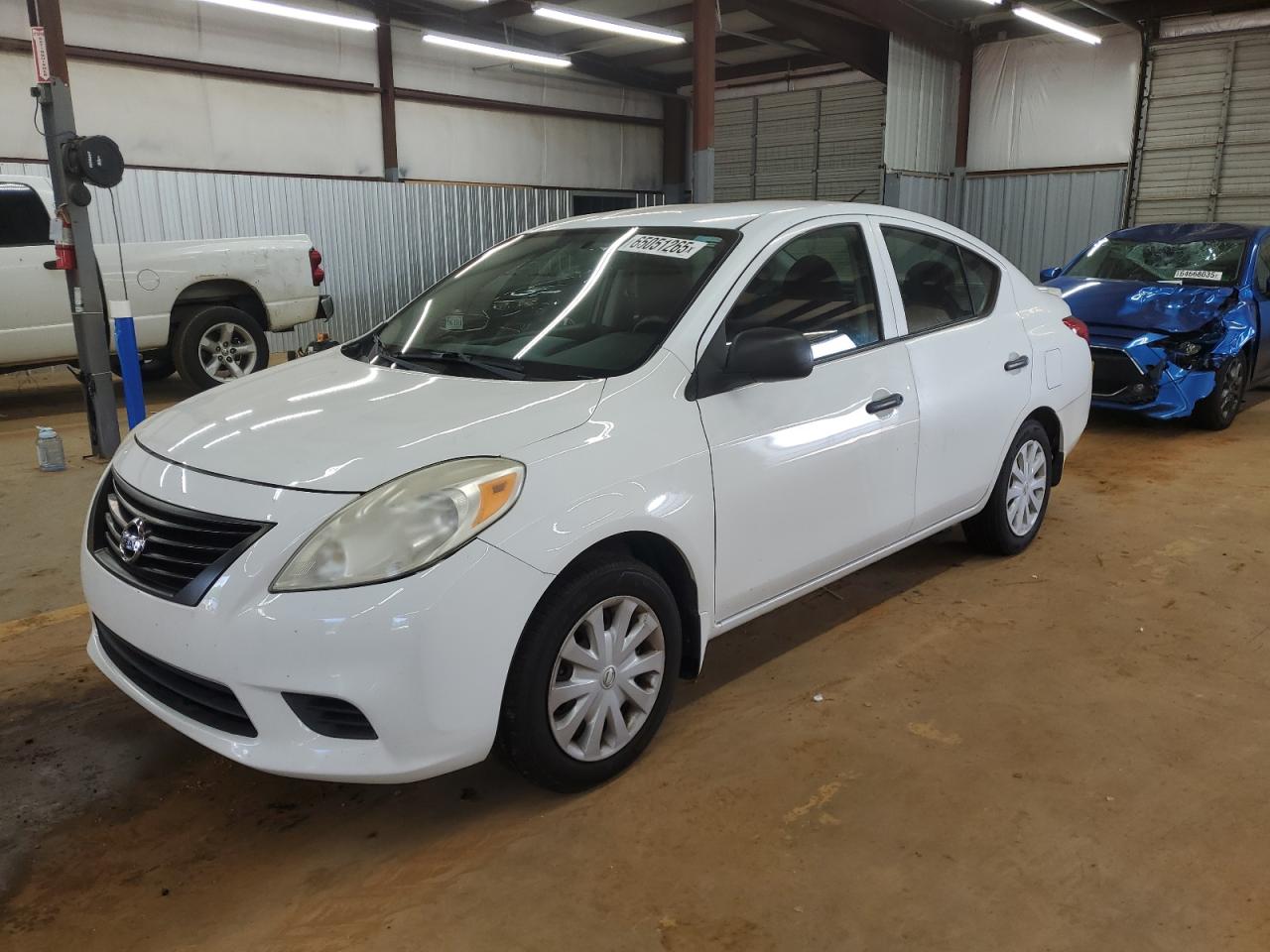 NISSAN VERSA S