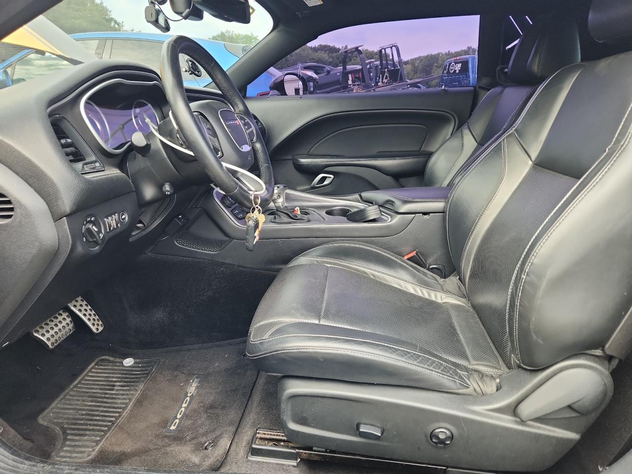 DODGE CHALLENGER SXT PLUS