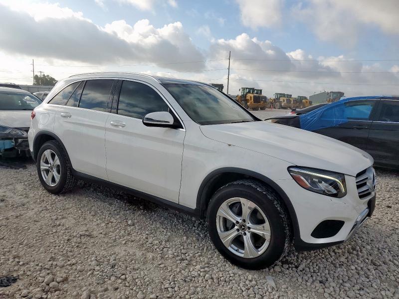 2018 MERCEDES-BENZ GLC 300 WDC0G4JB7JV097554