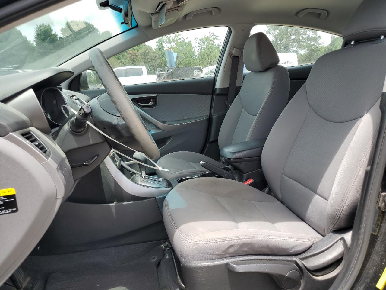 Hyundai Elantra gl 2013
