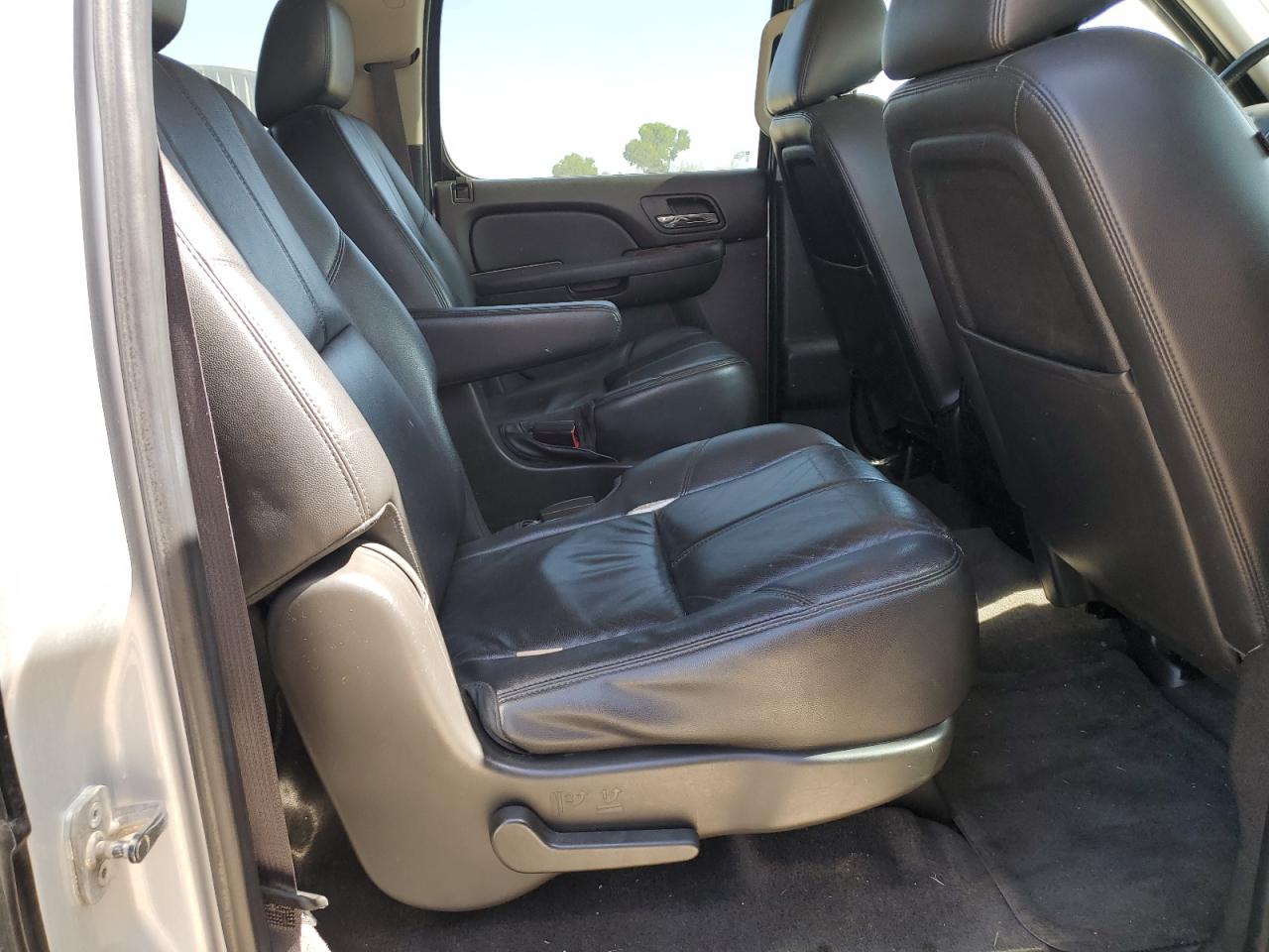 CHEVROLET SUBURBAN K1500 LT