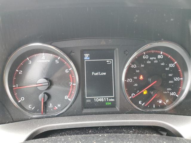 2018 TOYOTA RAV4 SE JTMJFREV4JJ249554