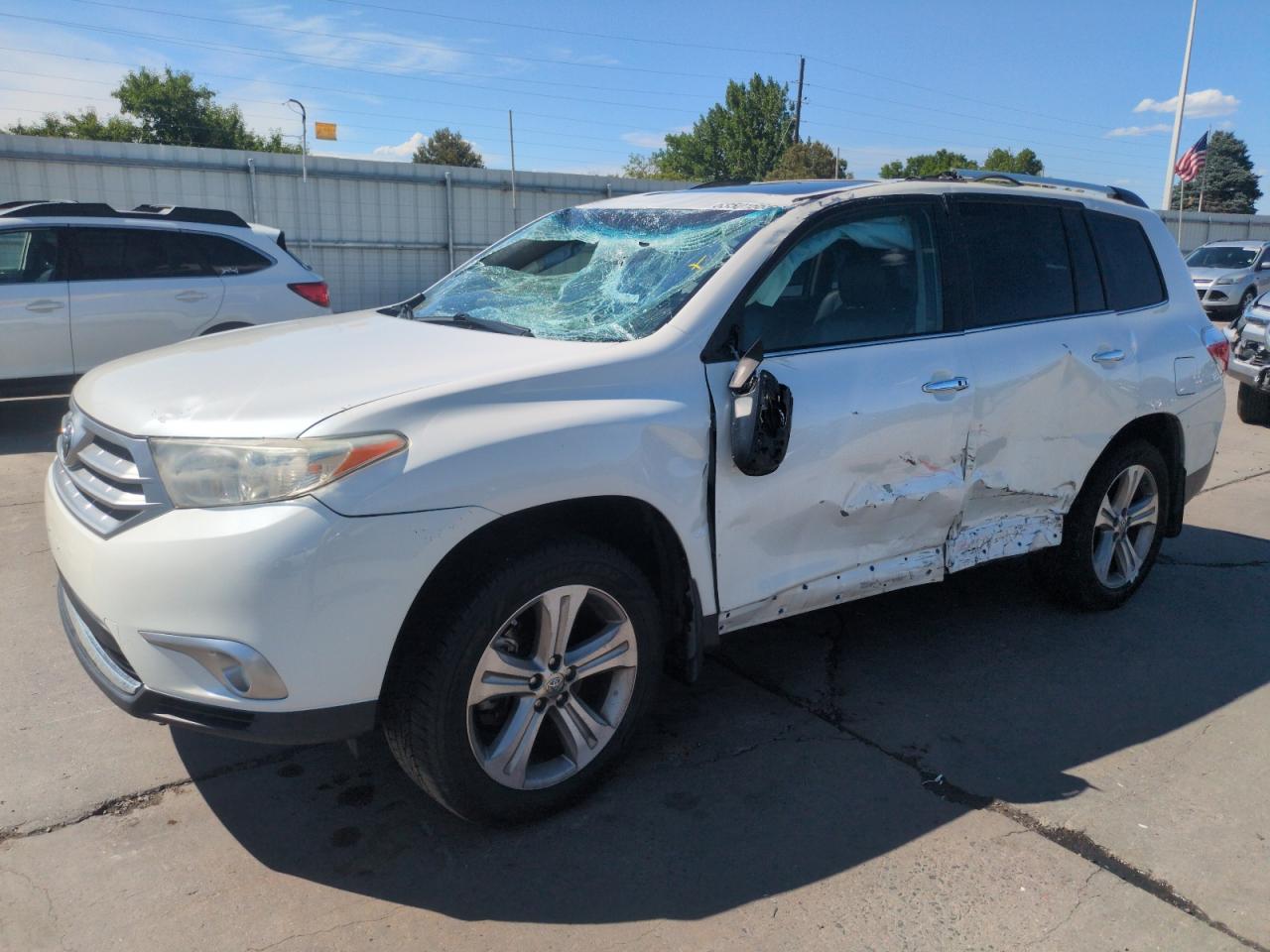 TOYOTA HIGHLANDER LIMITED