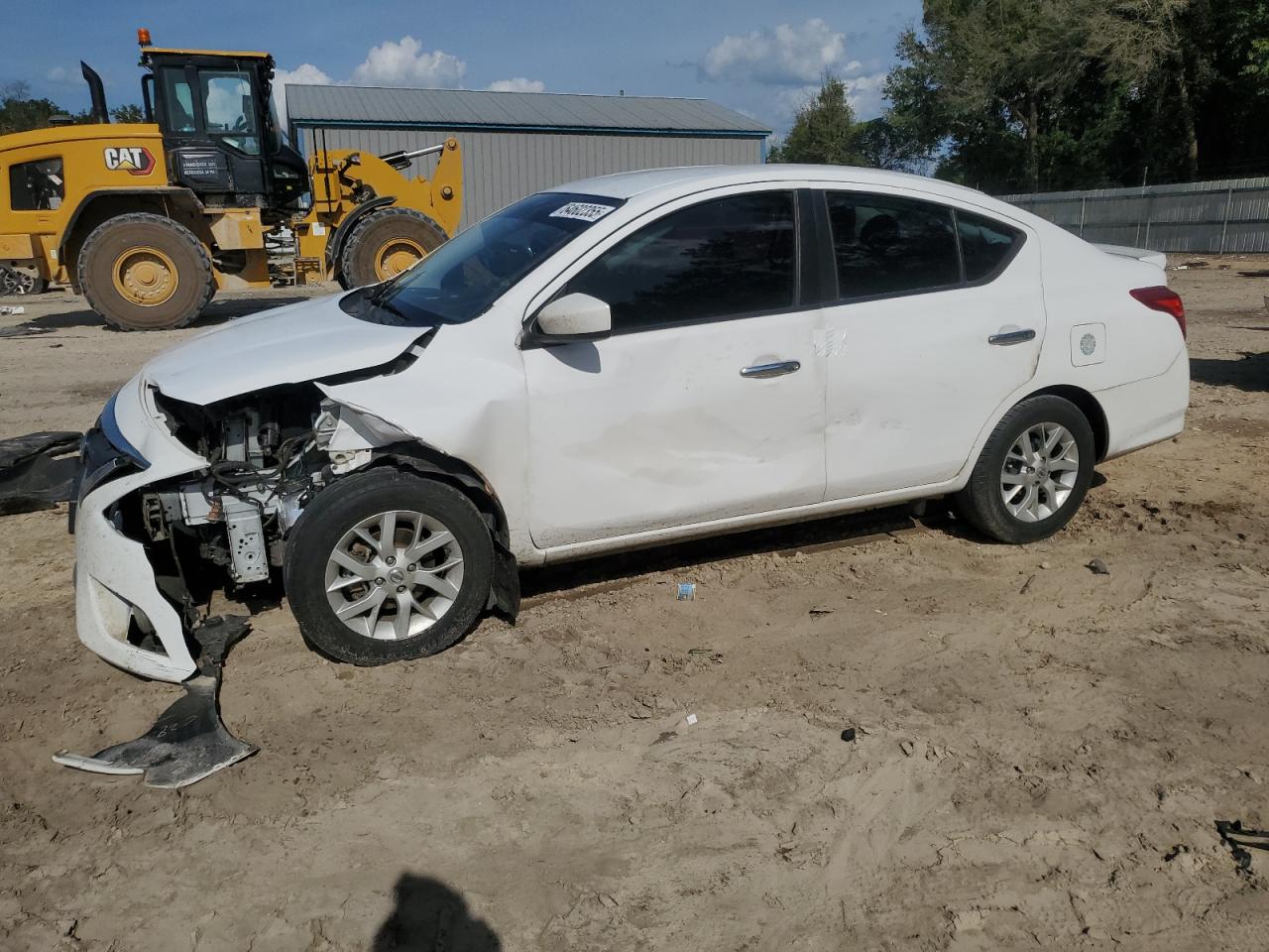 NISSAN VERSA S