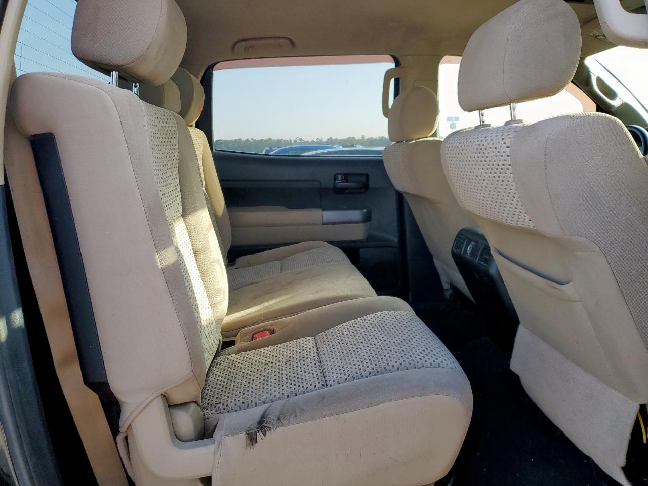 TOYOTA TUNDRA CREWMAX SR5