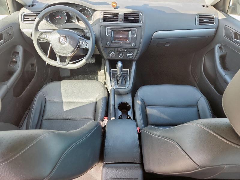 2018 VOLKSWAGEN JETTA SE 3VWDB7AJ1JM205432