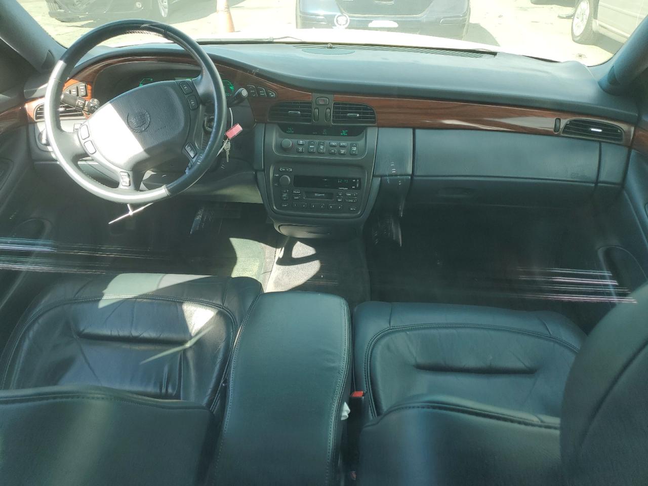 Lot #3280421159 2000 CADILLAC PROFESSION