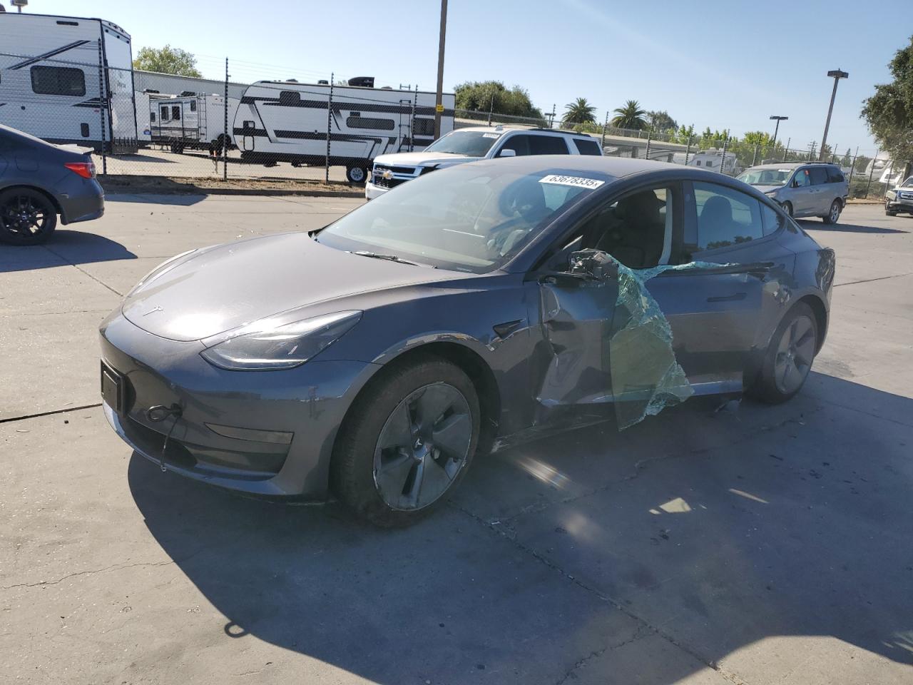 TESLA MODEL 3